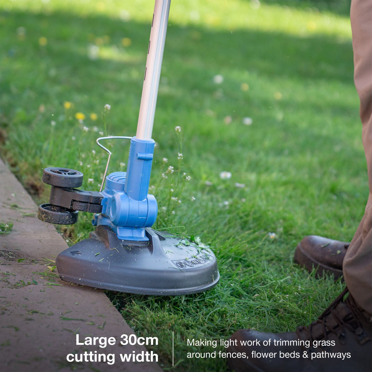 Hyundai 20V Leaf Blower and 30cm Grass Trimmer Kit